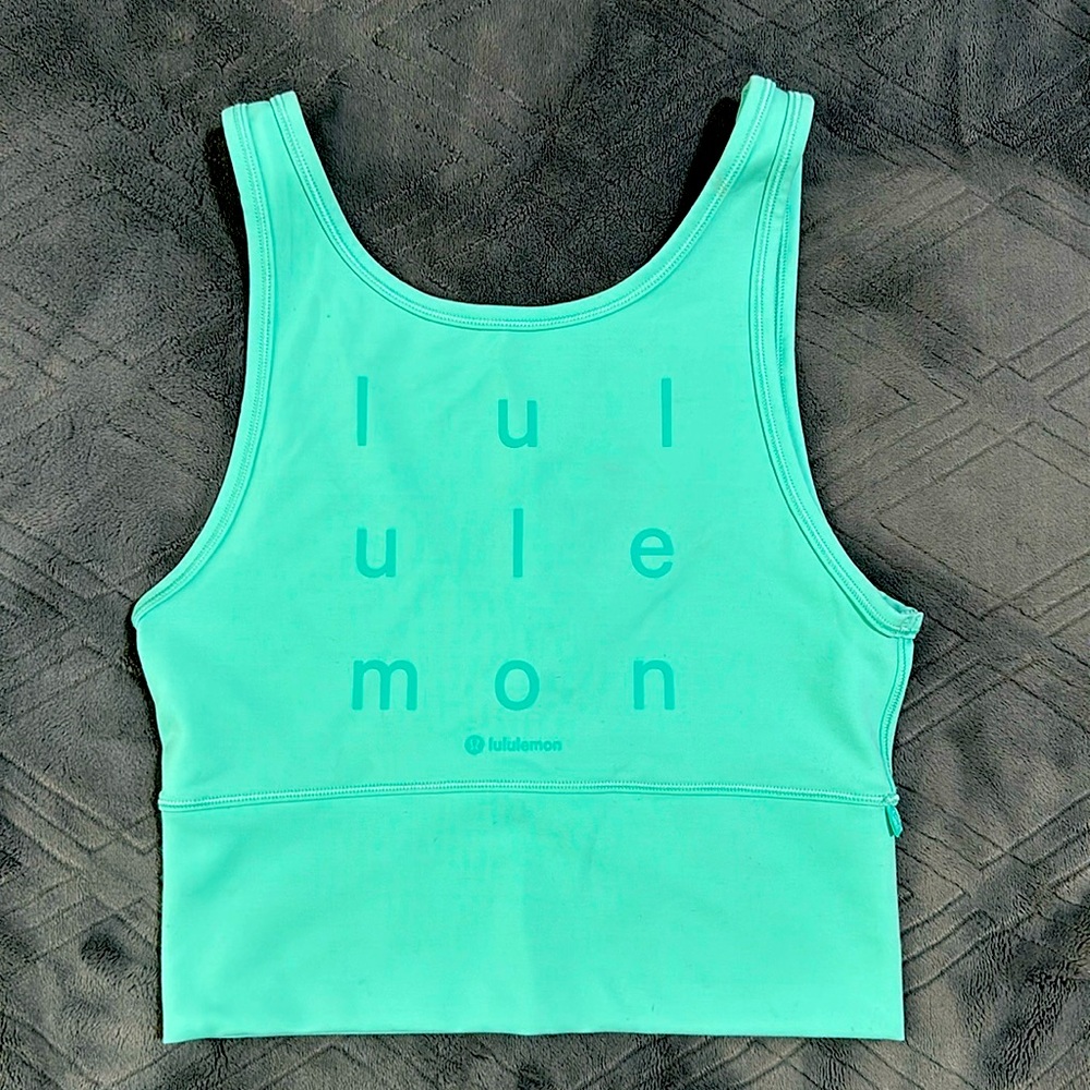 Lululemon crop top